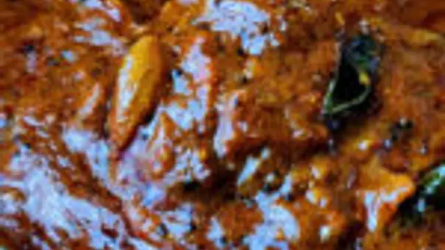 சுட சுட சாதத்துடன் சாப்பிட ருசியான வெந்தய கீரை குழம்பு இப்படி ஒரு தரம் செஞ்சி பாருங்க எவ்வளவு செய்தாலும் காலியாகும்!