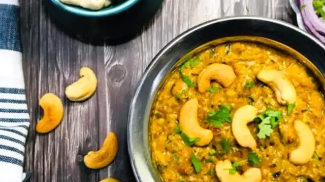 लंच में ट्राई करें काजू मसाला करी की रेसिपी (Cashew Masala Curry Recipe)