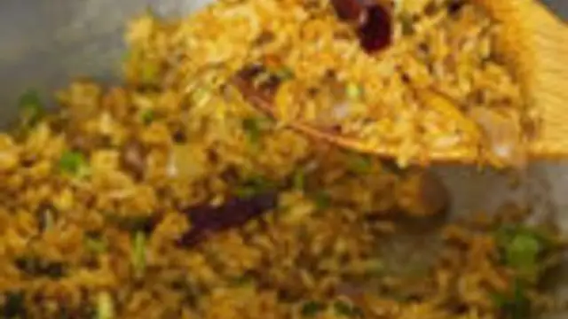 வித்தியாசமான இந்த வாழைப்பூ சாதம் ஒரு தடவை செஞ்சு சாப்பிட்டு பாருங்க!!