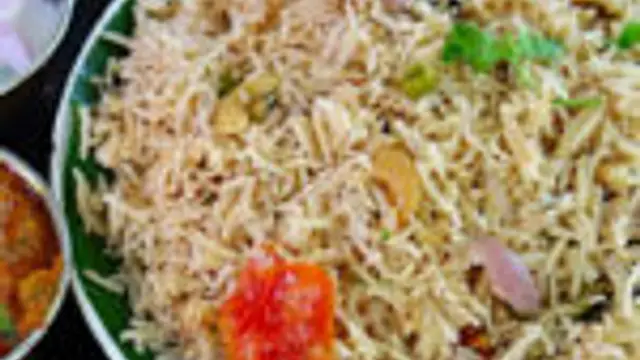 வீடே மணக்க மணக்க ருசியான தேங்காய் பால் குஸ்கா இப்படி செஞ்சி கொடுங்க! கொஞ்சம் கூட மிஞ்சாது!