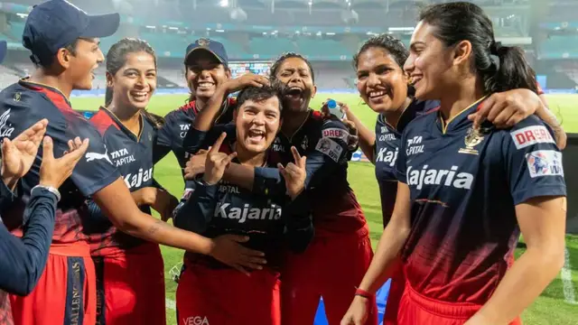 “प्लेऑफ में पहुँच गई” RCB ने जीता WPL 2023 का पहला मुकाबला, खुशी से झूम उठे फैंस ने बताया प्लेऑफ में पहुँचने का रास्ता