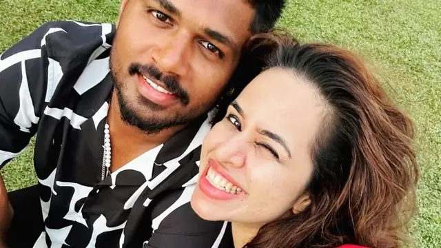 “बॉस इन द सिटी” – संजू सैमसन ने IND vs PAK 2024 T20 विश्व कप मुकाबले से पहले न्यूयॉर्क में पत्नी का स्वागत किया