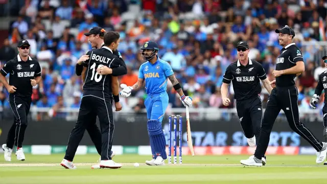 விராட் கோலிக்கு 2019 உலக கோப்பையில் அந்த வாய்ப்பு கொடுத்திருக்கலாம் – மனம் திறந்த ரவி சாஸ்திரி