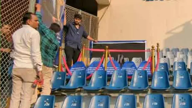 2011 இந்தியா vs இலங்கை போட்டியில் தோனி அடித்த அந்த சிக்ஸர் – நினைவிடமாக மாற்றப்பட்ட வான்கடே மைதானம் வீடியோ உள்ளே.
