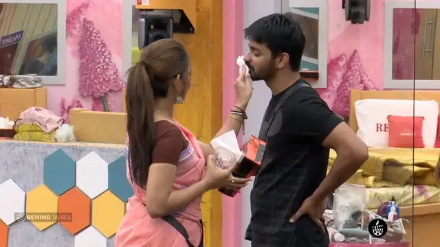 mahat and Aishwarya in Bigg Boss House