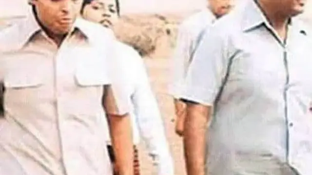 Life Success story: पिता कि मेहनत देख बेटा भी नहीं हैं पीछे! कभी 6 रु.में पूरे दिन काम करते थे पिता! अब बेटा एक घंटे में कमाता है ढेढ़ करोड़