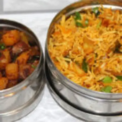 ருசியான முட்டைகோஸ் சாதம் ஒருமுறை இப்படி ட்ரை பண்ணி பாருங்களேன்! ஒரு தட்டு சாதமும் காலியாகும்!