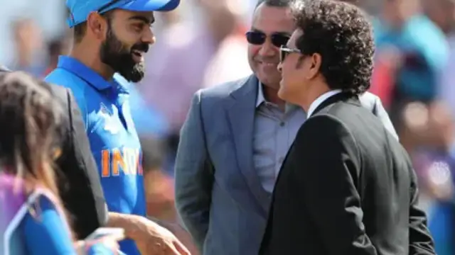 விராட் கோலியால் சச்சின் டெண்டுல்கரின் சாதனையை முறியடிக்க முடியுமா? தினேஷ் கார்த்திக் கொடுத்த சூசக பதில்.