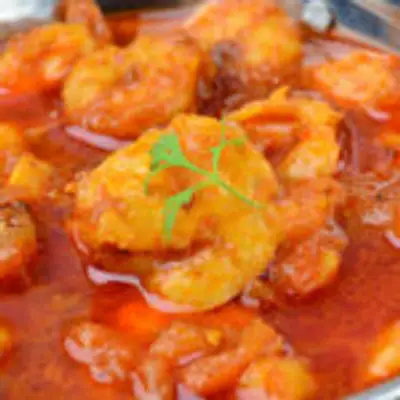 சுட சுட சோறுடன் சாப்பிட ருசியான இறால் புளிக்குழம்பு இப்படி செய்து பாருங்க!