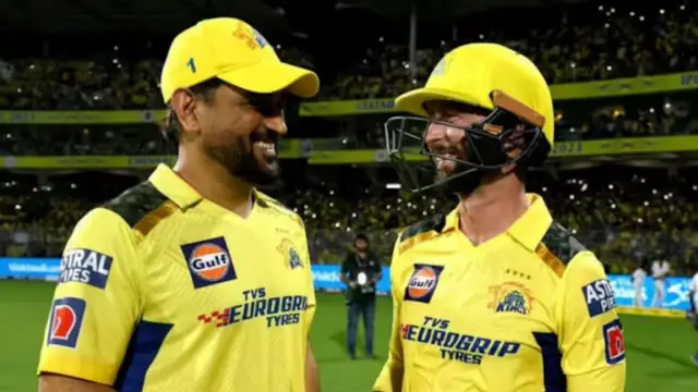 தோனி என்னை அதிக முறை கேலியும் கிண்டலும் செய்தார் – தோனியுடனான நட்பு குறித்து டேவின் கான்வே பேட்டி.