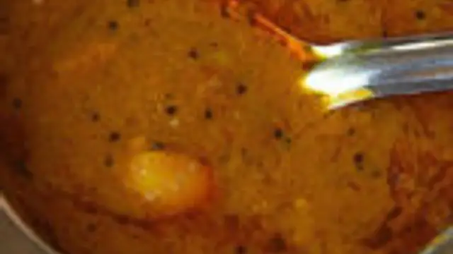 மருத்துவ குணங்கள் கொட்டி கிடக்கும்  ருசியான சுக்கு குழம்பு ஒரு முறை இப்படி செய்து பாருங்களேன்!