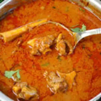 புதிதாக சமைப்பவர்கள் கூட ருசியான மட்டன் குழம்பு வைக்க நினைத்தால் இப்படி அரைத்து விட்ட மட்டன் குழம்பு செஞ்சி பாருங்க!