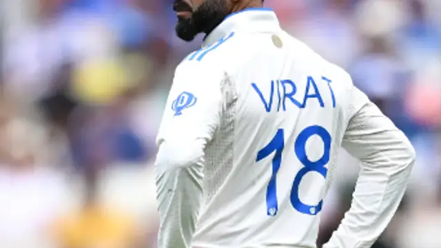 “நீங்க திரும்பவும் டெஸ்ட் விளையாட  வாங்க கோலி. அது எல்லாம் ஒன்னும் தப்பு இல்லை” – முன்னாள் வீரர் மதன்லாலின் வேண்டுகோள். காரணம் என்ன தெரியுமா?