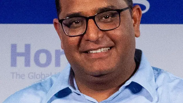 Success Story: 10 हजार रुपये से 2.5 खरब डॉलर तक का सफर, विजय शेखर शर्मा ने ऐसे किया तय