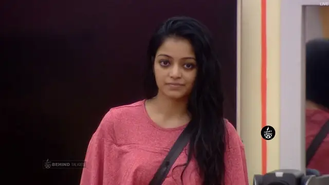 Janani Iyer in Bigg Boss House