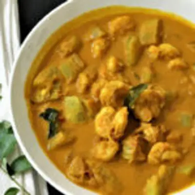 ருசியான இறால் சுரைக்காய் குழம்பு கிராமத்து முறையில் இப்படி செய்து பாருங்க! இதன் ருசியே தனி!