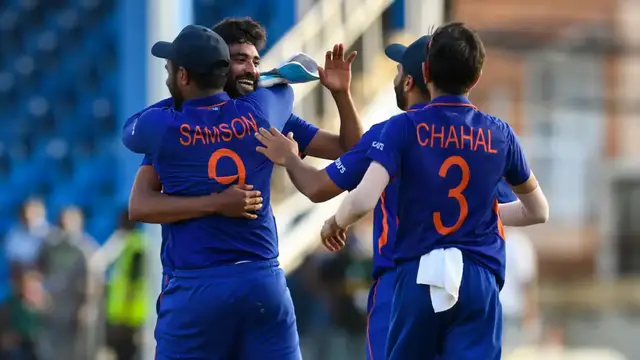 வெஸ்ட் இந்தியன்ஸ் அணிக்கு எதிரான ஒரு நாள் போட்டிகளுக்கு இந்திய அணியில் மீண்டும் இணைந்தார் சஞ்சு சாம்சன்.
