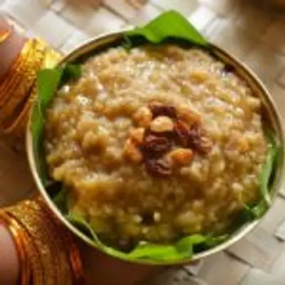 தித்திக்கும் சுவையில் பால் சர்க்கரை பொங்கல் இப்படி செய்து பாருங்க!