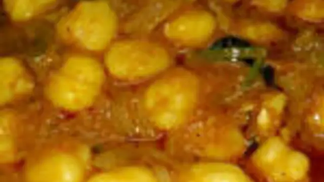 சாதம்,இட்லி, தோசைக்கு ஏற்ற சென்னா தேங்காய்ப்பால் குழம்பு இப்படி செய்து கொடுங்கள் விரும்பி சாப்பிடுவார்கள்!