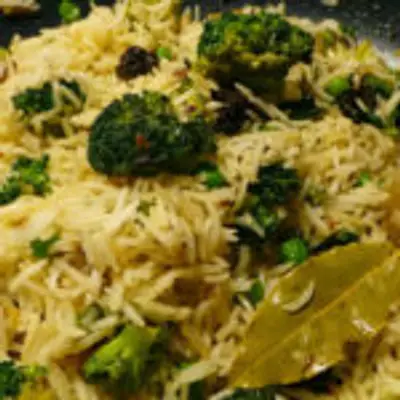 ப்ராக்கோலி புலாவ் இப்படி மட்டும் ஒரு தடவை ட்ரை பண்ணி பாருங்க! உங்களுக்கு பிடித்த உணவு பட்டியலில் இதுவும் ஒன்றாக சேரும்!