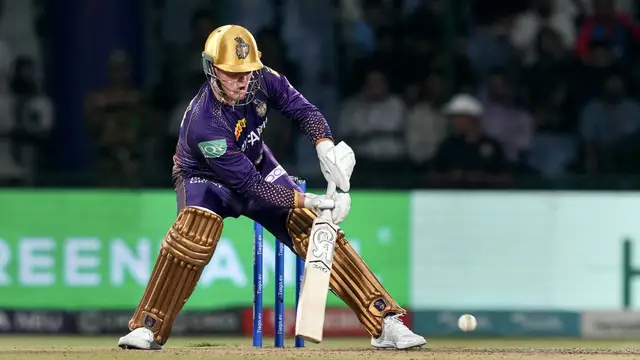 Jason Roy ने मैदान पर आते ही लगाई छक्को की हैट्रिक, वायरल हो गया विस्फोटक बल्लेबाजी का वीडियो