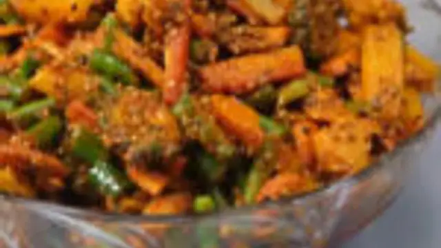 வெஜிடபிள் ஊறுகாய் இப்படி ஒரு தரம் செஞ்சி பாருங்க ஊறுகாயே பிடிக்காதவர்களுக்கு கூட இது இல்லாமல் சாப்பாடு இறங்காது!