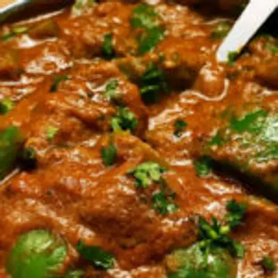இட்லி தோசை ,சப்பாத்தியுடன் சாப்பிட ருசியான குடைமிளகாய் வெங்காய கிரேவி இப்படி செய்து பாருங்க!