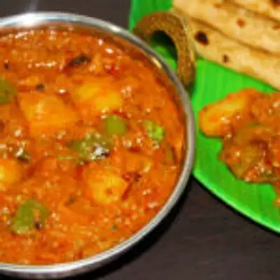 உருளைக்கிழங்கு தக்காளி மசியல் கூட்டு இப்படி செய்து பாருங்க! மதிய உணவுக்கு ஏற்ற கூட்டு!