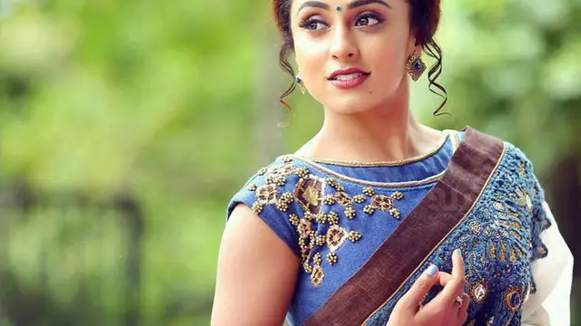 Pearle Maaney HD