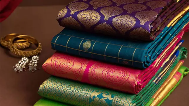 வீட்டில் பணம் அதிகமாக சேர பெண்கள் வீட்டில் செய்ய வேண்டிய சில விஷயங்கள்..!