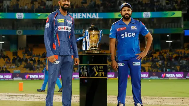 வீடியோ : கோலி.. கோலி என முழக்கமிட்ட ரசிகர்கள் – விக்கெட் எடுத்து பதிலடி கொடுத்த நவீன் உல் ஹக்.