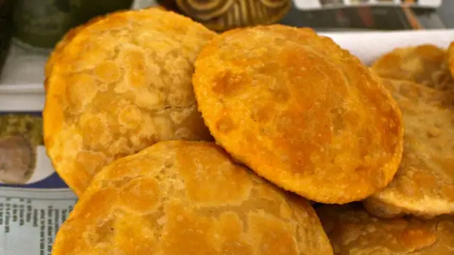 अब घर बैठे बनाएं बाजार जैसी खस्ता कचोरी !