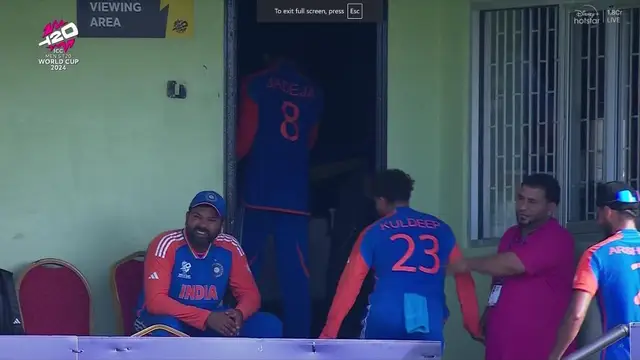 T20 World Cup: फाइनल में पहुंचने के बाद भावुक हुए कप्तान रोहित, सीट पर बैठकर रोते आए नजर; वीडियो वायरल