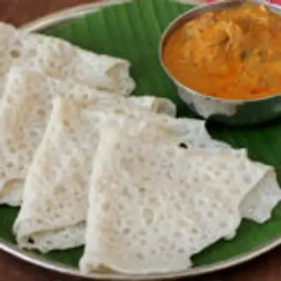 அடுத்தமுறை தோசை இப்படி ட்ரை பண்ணுங்க கமகமக்கும் நீர் தோசை ! இதன் ருசியே தனி ருசி தான்!