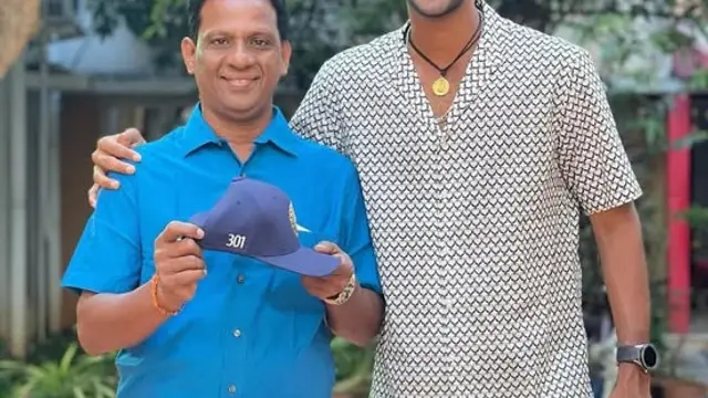 என் மகன் எவ்வளோ நல்லா விளையாடினாலும் அவருக்கு அடுத்து எல்லாம் வாய்ப்பு கிடைக்காது – வாஷிங்டன் சுந்தரின் அப்பா ஆதங்கம்