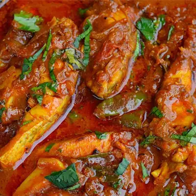 இப்படி கூட மீன் குழம்பு செய்யலாமா என அசந்து போகும் அளவுக்கு காரைக்குடி மீன் குழம்பு!