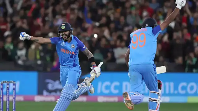 உலக கோப்பை 2022 இந்தியா vs பாகிஸ்தான் போட்டியின் கடைசி பந்தில் இதைத்தான் கோலி என்னிடம் கூறினார் – ரவிசந்திரன் அஸ்வின்.
