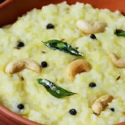 சுவையான கோவில் அன்னதான வெண்பொங்கல் செய்வது எப்படி ?