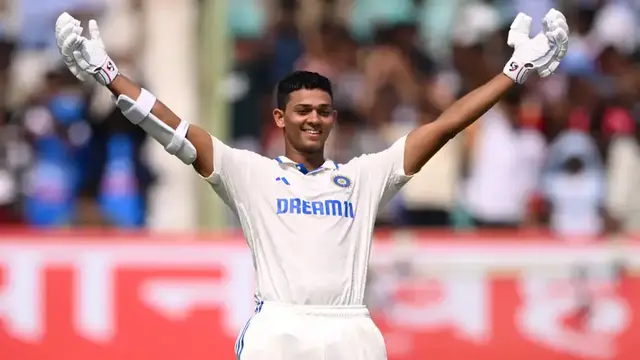 தனி ஒரு மனிதராக போராடி இந்திய அணிக்கு ரன்களை சேர்த்து சாதனை படைத்த ஜெய்ஸ்வால். அது என்ன என்ன தெரியுமா??