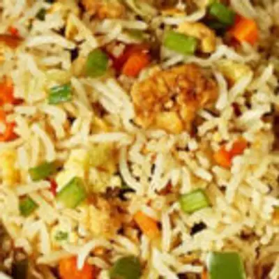 காரசாரமான ருசியில் எக் வெஜிடபிள் ரைஸ் இப்படி செய்து பாருங்கள்! இதன் ருசிக்கு எவ்வளவு கொடுத்தாலும் மிச்சம் வைக்காமல் சாப்பிடுவார்கள்!