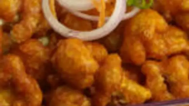 இதுவரை நீங்கள் சுவைத்து கூட பார்க்காத  எள் காலிஃப்ளவர் ரெசிபி! அடுத்தமுறை காலிஃபிளவர் வாங்கினால் இப்படி ட்டை பன்னுங்க!