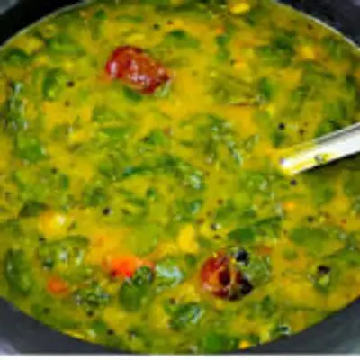 கிராமத்து சுவையில் முருங்கைக்கீரை பொரிச்ச குழம்பு இப்படி ட்ரை பண்ணி பாருங்க! ஒரு சொட்டு குழம்பு மிஞ்சாது!