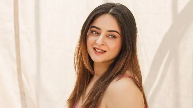 BB20 Contestants List: बिग बॉस के घर में लगेगा सितारों का मेला! ईशा रिखी से मैरी कॉम तक, ये 17 नाम मचाएंगे धमाल 🔥🏠