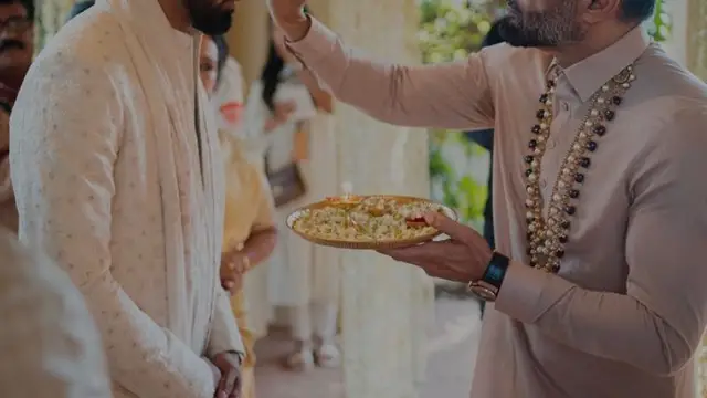 தன்னுடைய பிறந்தநாளில் மனைவியுடன் கேக் வெட்டி கொண்டாடிய கே.எல்.ராகுல் – புகைப்படங்கள் உள்ளே.