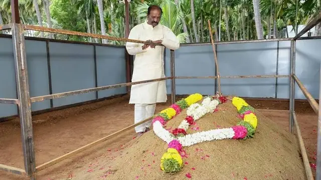 தேனியில் பாரதிராஜாவுக்கு ரூ.2.50 கோடியில் மணிமண்டபம் – அமைச்சர் அறிவிப்பு!