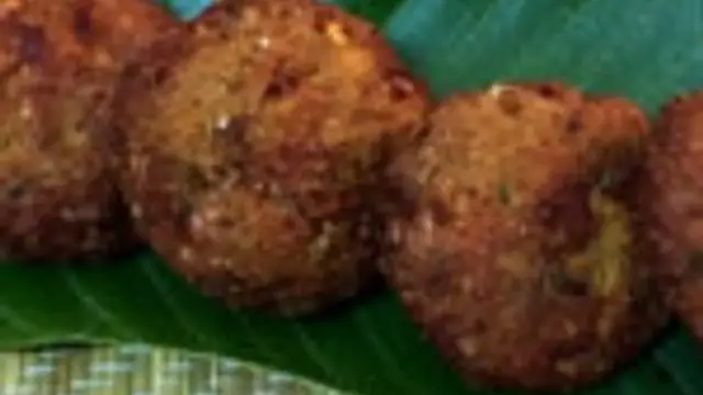 இவ்வளவு நாட்கள் இது தெரியாம போச்சே மாலை  ஸ்நாக்ஸாக மீன் வடை இப்படி செய்து பாருங்க!