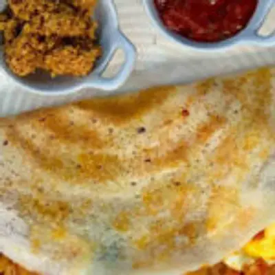 அபாரமான ருசியில் அவிச்ச முட்டை தோசை இந்த முறையில் செய்து சாப்பிடுங்க, டேஸ்ட் வேற லெவல்ல இருக்கும்!