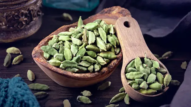 இந்த 5 விஷயங்களை மட்டும் செய்து பாருங்கள்! சம்பள பணம் தடையில்லாமல் வீட்டுக்கு வந்து கொண்டே இருக்கும்!