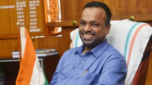 यूपीएससी के इतिहास में पहली बार बिन एक्जाम दिए अख़बार बेचने वाला इंसान बन गया आईएएस ऑफिसर, कैसे हुआ ये चमत्कार, क्या था उनके सफलता का राज?