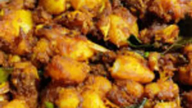 எவ்வளவு செய்தாலும் காலியாகும் உருளைக்கிழங்கு காரக் கறி இப்படி ஒரு தரம் செய்து பாருங்க!